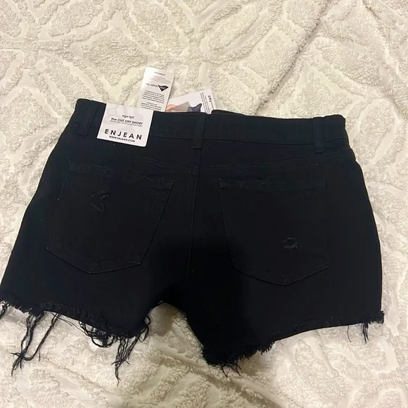 Enjean high rise cut off shorts - Picture 2 of 2